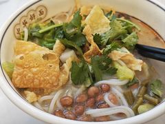 -弘束束柳州深巷螺蛳粉(珠江路店)