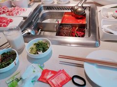 -海底捞火锅鲜切牛肉主题店(长寿路店)