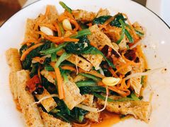菠菜面筋-巴依老爷新疆美食(清华东门店)