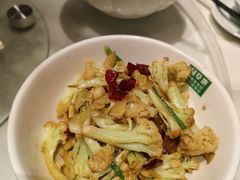 -绿草地·湘菜(酃湖师院店)