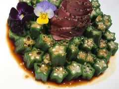 黑椒牛肉拼秋葵-将相和·海鲜蒸饺大连菜