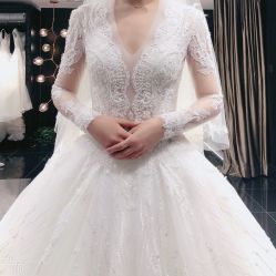 点击看大图 -GRACE KELLY婚纱与礼服(北京店)