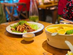 香茅烤鸡肉捞檬粉-阮氏娘·越南料理(双子塔店)