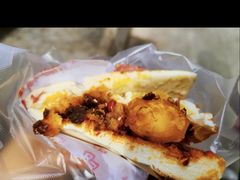 -清真马乐贝腊牛肉蛋黄菜夹馍(马蓉洒金桥店)