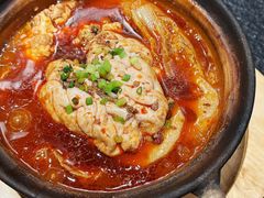 -何妹湿辣牛肉·粤式烧烤砂煲(桂雅路店)