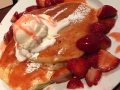 草莓pancake-Pancakes on the rocks(Darling Harbour)