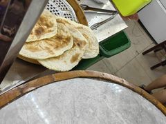 -董记蚌埠烧饼夹里脊(朝阳新村小区店)