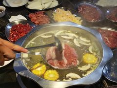 -牛一煲美食(江高店)