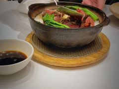 腊味三拼煲仔饭-新雅粤菜馆(南京东路店)