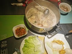 -四季喧黔味豆米火锅(万达广场店)