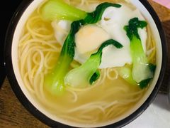 -尚尚仙·酸汤猪手·猪肚鸡火锅(华联万柳购物中心店)
