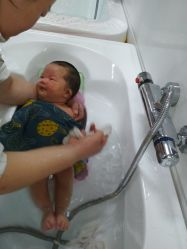 -嗨贝亲子游泳馆