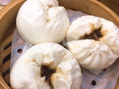 蜜汁叉烧包-赏点粤式点心(广州塔店)