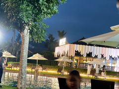 -亚龙湾希尔顿自助餐厅·海鲜·烧烤·沙滩BBQ·现场乐队