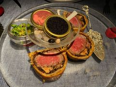 惠灵顿牛排-弦月窗LUNETTE BY AMANDA(复兴路店)