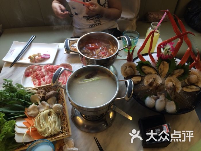 小贝壳海鲜自助火锅(静安店)