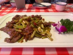 -鱼满舱·鲜活海鲜·正宗鲁菜