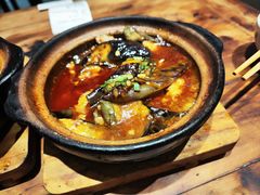-有红鸡毛店·砂锅菜(抚琴夜市店)