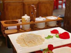 -小龙翻大江文化火锅(宽窄店)