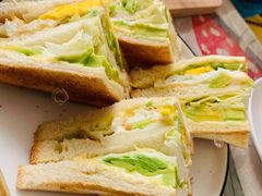 -Rabbit Cafe私房西餐甜点咖啡(栖霞路店)