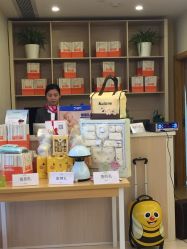 -莉泽月子中心(凯旋江景店)