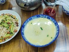 -雪琴面馆富安特色鱼汤面(城中花园店)