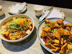 -巴依兄弟西域美食(机场店)