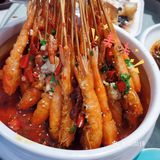 集早茶、中餐、晚餐、宵夜于一体的粤式菜馆