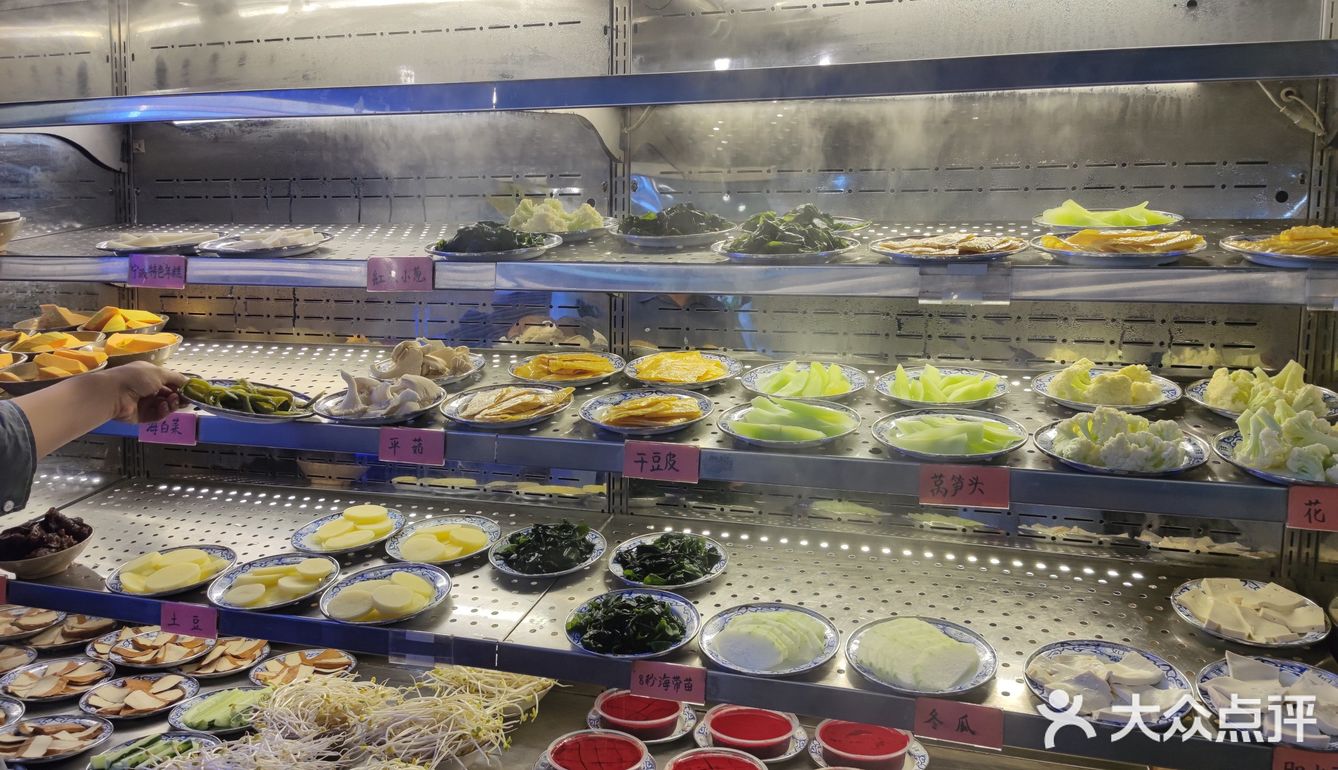 一盘鸭肠只要九块钱，超出3盘恢复原价，安逸惨了