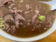 -溪畔老牌永定牛肉小吃(兴发大厦店)