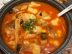 -渝是乎酸菜鱼(龙旗购物中心店)