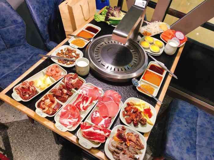九寸钉自助炭火烤肉(陆家嘴店)-"新开业的一家自助烤肉 好早之前就和