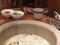 -滇香肴·云南菜蒸汽石锅鱼(云南北路店)