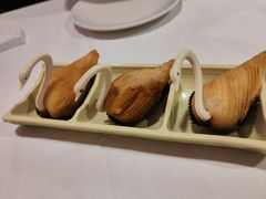 榴莲千丝酥-稻香酒家·34年老字号·港式粤菜(汉街店)