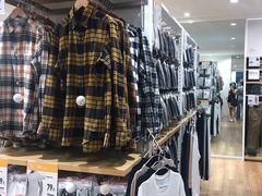 -优衣库(上海虹口龙之梦店)