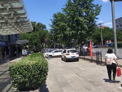 -寰岛博雅大酒店·停车场