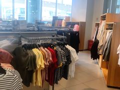 -H&M(鹏欣水游城店)