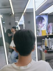 -藤野造型烫发染发