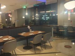 大堂-必胜客(银盆路店)