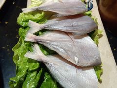 -茅草房·河畔园林火锅