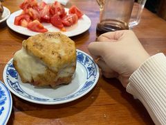 -宝瑞门钉肉饼店