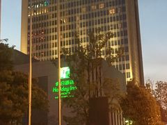 -苏州汇融广场假日酒店
