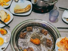 -金滏山烤肉·海鲜·火锅自助餐厅(襄阳万达店)