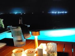 -瑰丽酒店·海吧·天际下午茶·现场DJ·天台酒吧