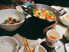 -老湖南民间菜·牛肉十八炒(花都店)