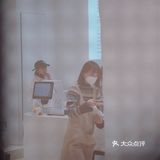 洞穴式纯白咖啡店｜滤镜我要的白是温柔的白