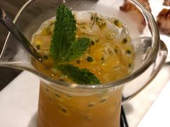 -港丽餐厅(高德置地店)