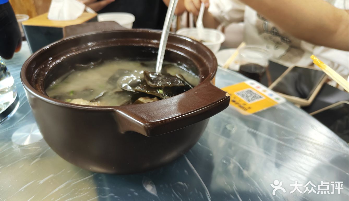 六一就要大吃特吃，和朋友一起下馆子啦[色]