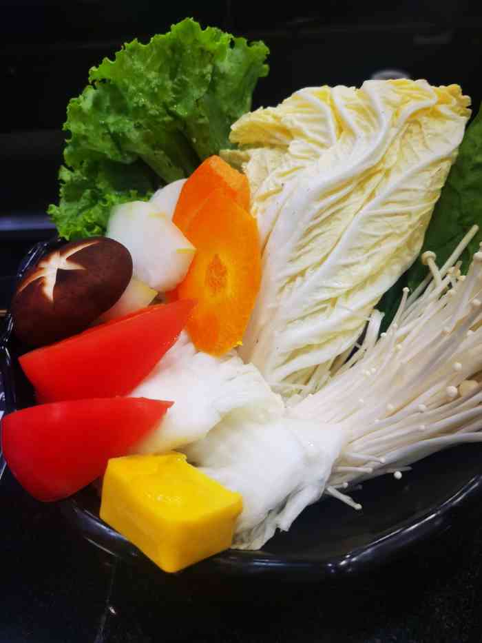 呷哺呷哺(廊坊万向城店)-"[薄荷]环境:还算可以,都是统一的装修.