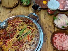 -老街·稳拈老火锅(海椒市店)